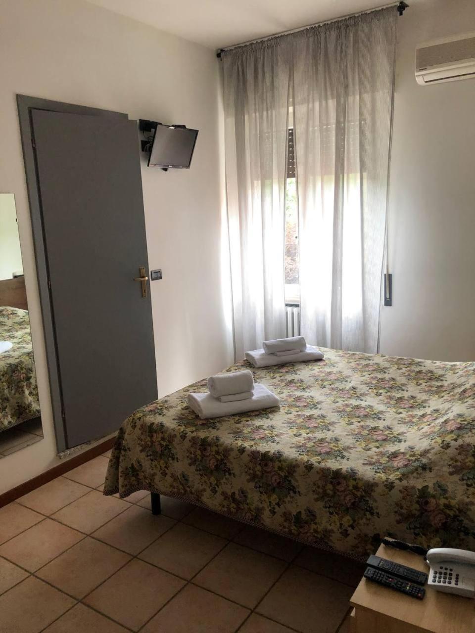 Be Me Hotel Helvetia Tabiano Terme Exterior foto